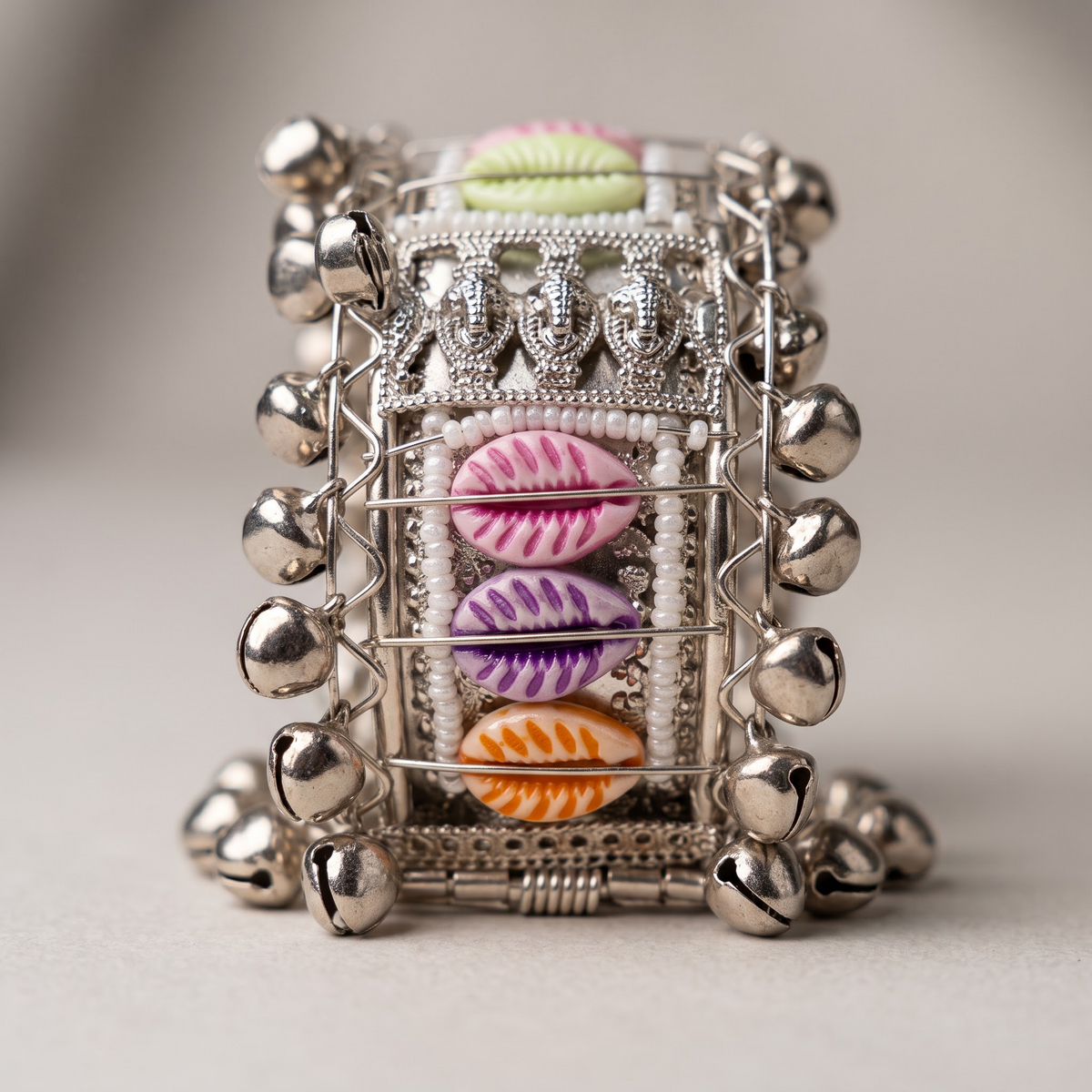 Full-Dhamaka Filigree Shell Handcuff
